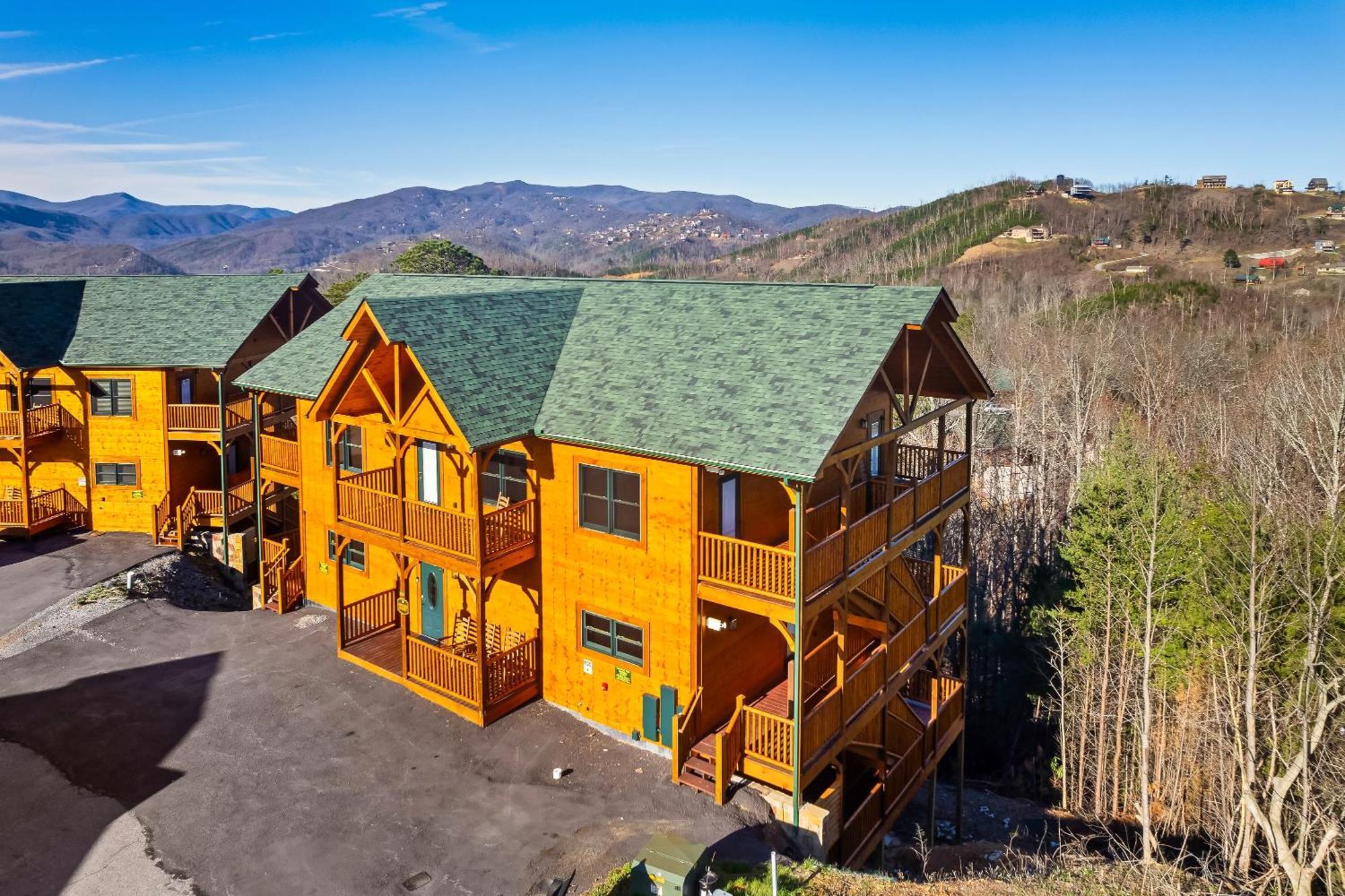 Full Equipped Cabin With A Pool And Game Room Smokies Views Gatlinburg Exterior foto